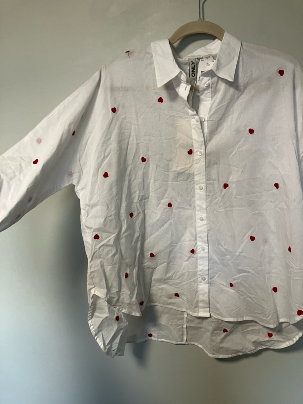 NWT Only White Shirt with Red Heart Accents - Picture 3 of 9